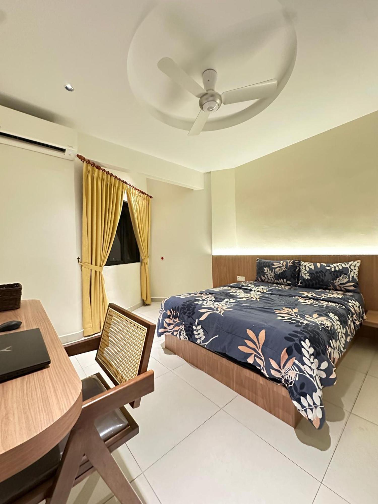 Newly Renovated Comfy Beachfront View At Seri Bulan Port Dickson Zewnętrze zdjęcie